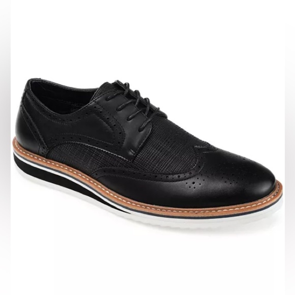 Vance Co.
Men's Warrick Wingtip Derby Shoes. 
Size 8.5